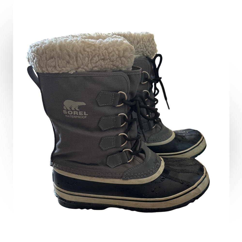 Sorel Women’s Carnival Lace Up Waterproof Winter Snow Boots Grey Black 9
